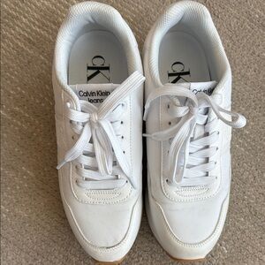 Calvin Klein Classic White Lace-Up walking Sneakers 8M NEW
